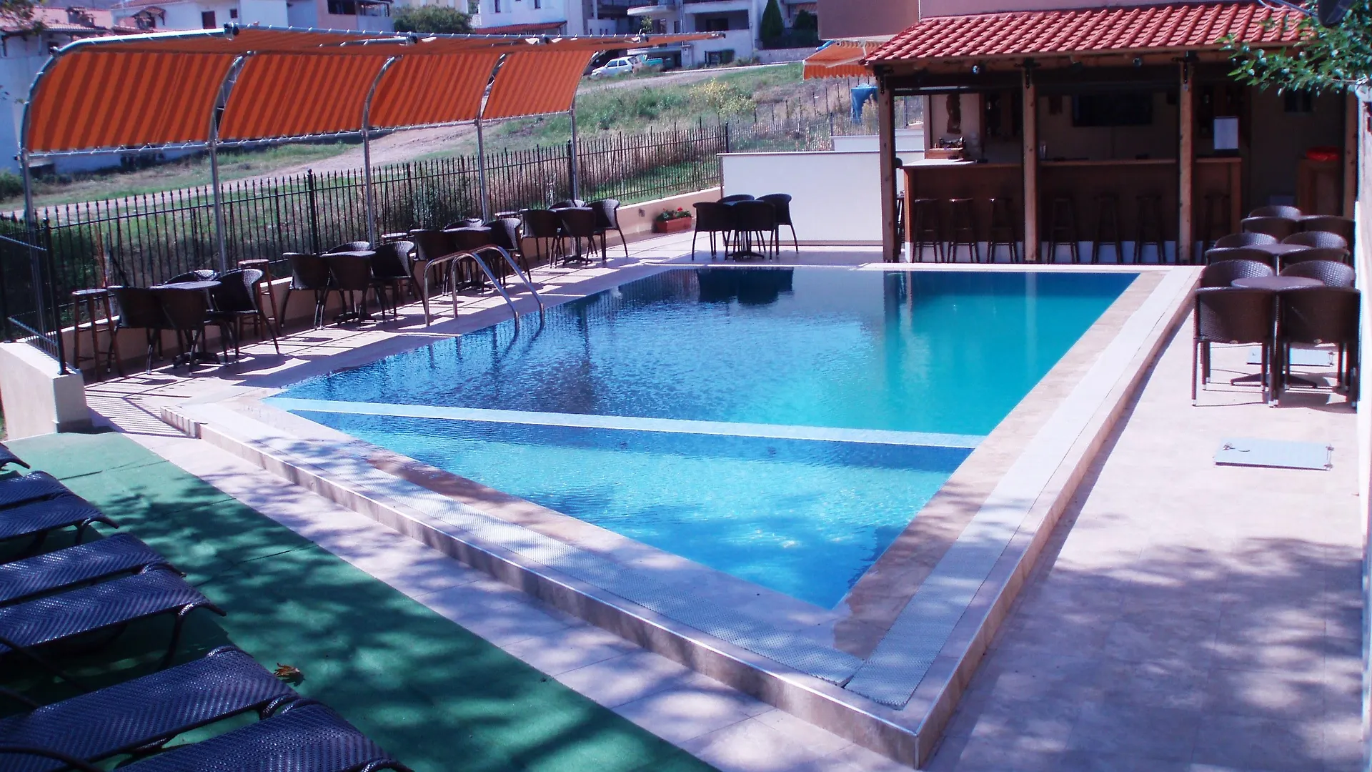 4-You Metamorfosi  Grecia