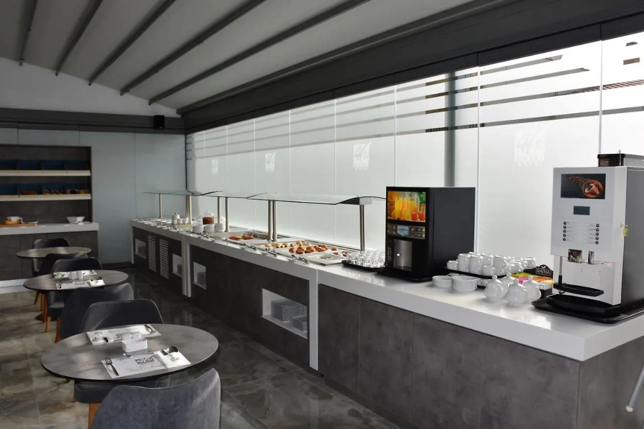 *** Apartahotel 4-You Metamorfosi  Grecia